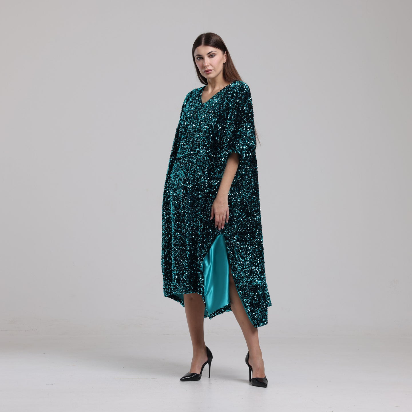 LA REINE - Turquoise Velvet Sequin Kaftan Dress