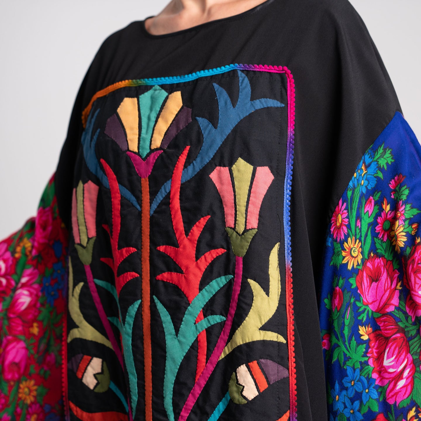 LA REINE - Shalky Embroidered kaftan