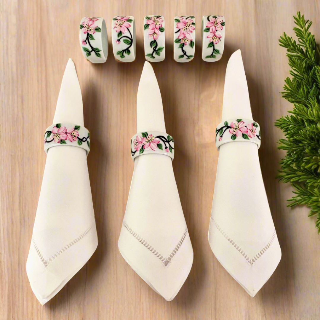 SCARLET BOUTIQUE - Hand-painted porcelain napkin ring (set of 4)