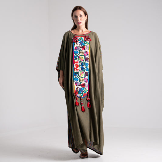 LA REINE - Linen olive green kaftan with khayamiya patchwork