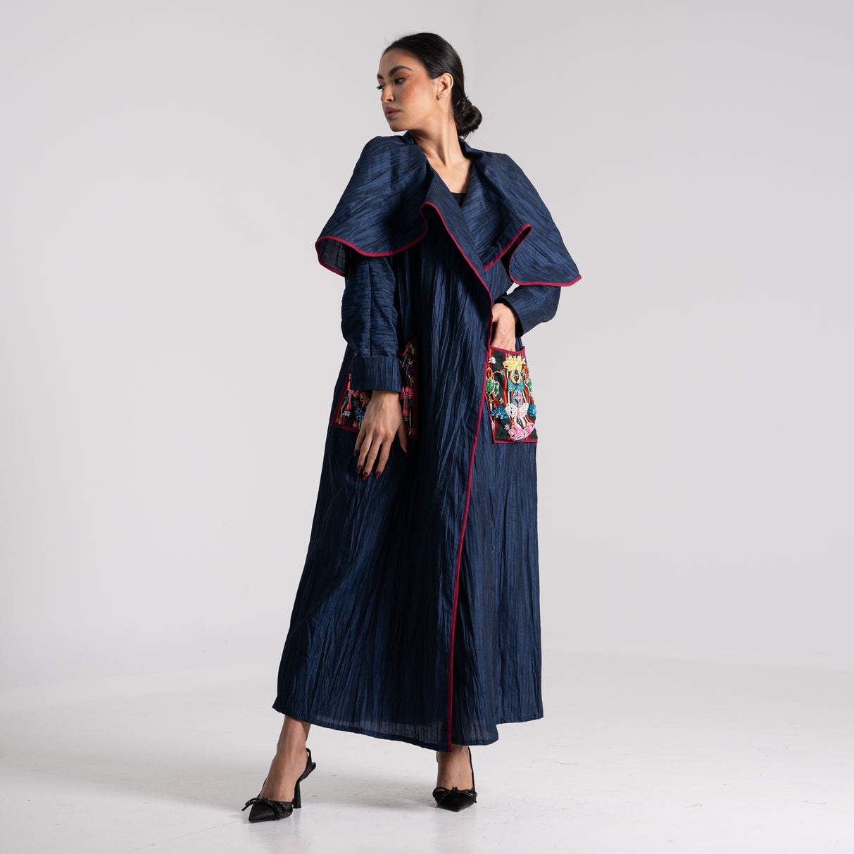 DALSH DESIGNS - Pleated coat with siwa embroidery