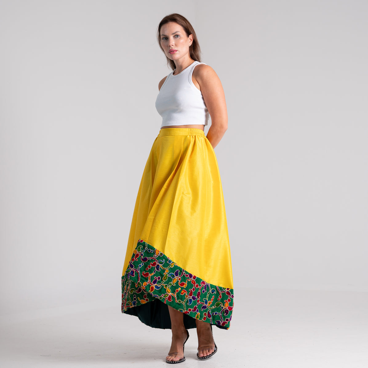 NOBLESSE - Embroidered silk shantung skirt