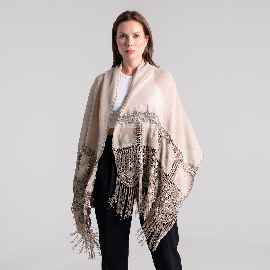 LA REINE - Linen and crochet shawl