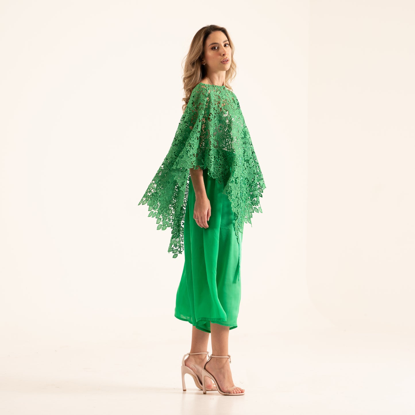 DALSH DESIGNS - Guipure poncho and chiffon jupe culotte set