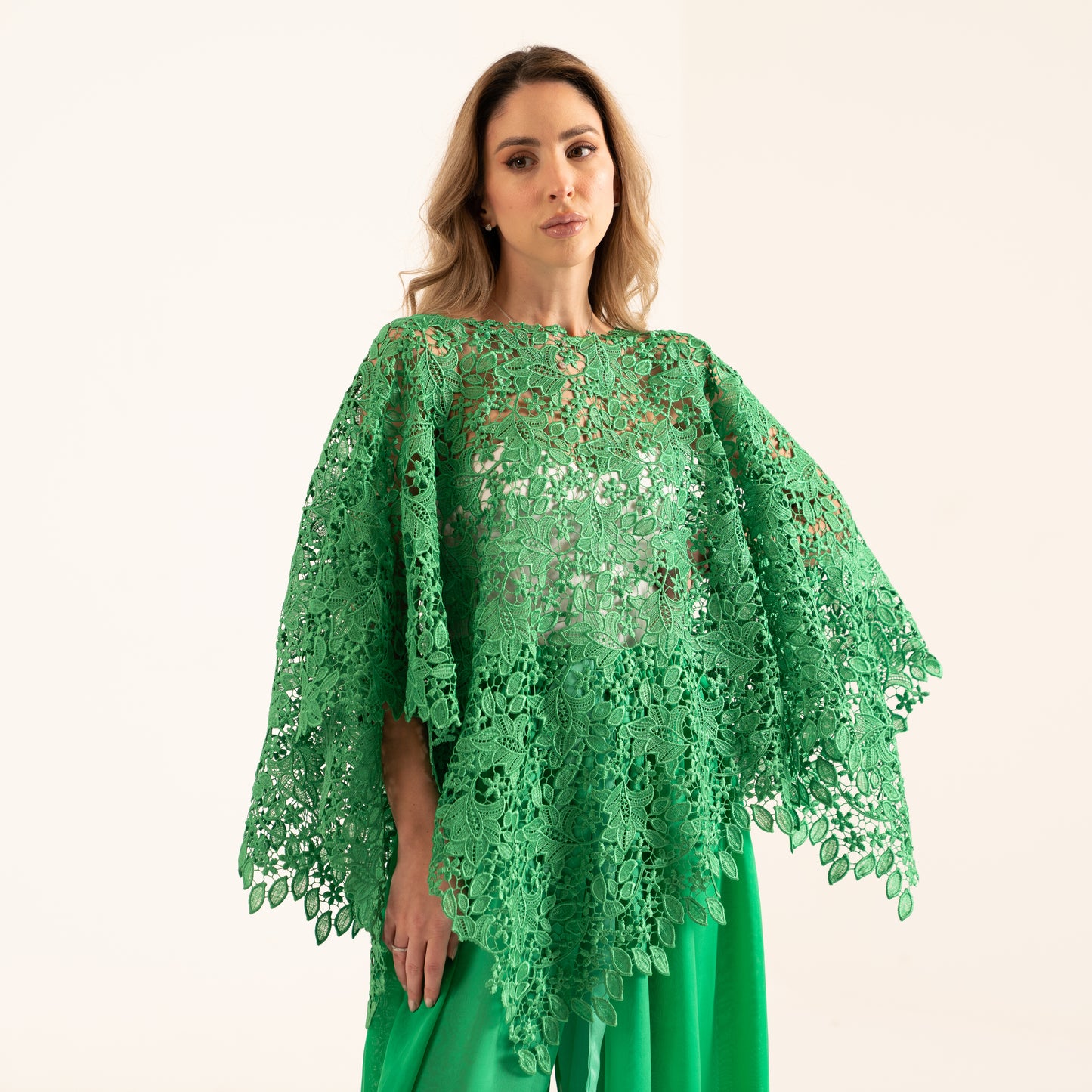 DALSH DESIGNS - Guipure poncho and chiffon jupe culotte set