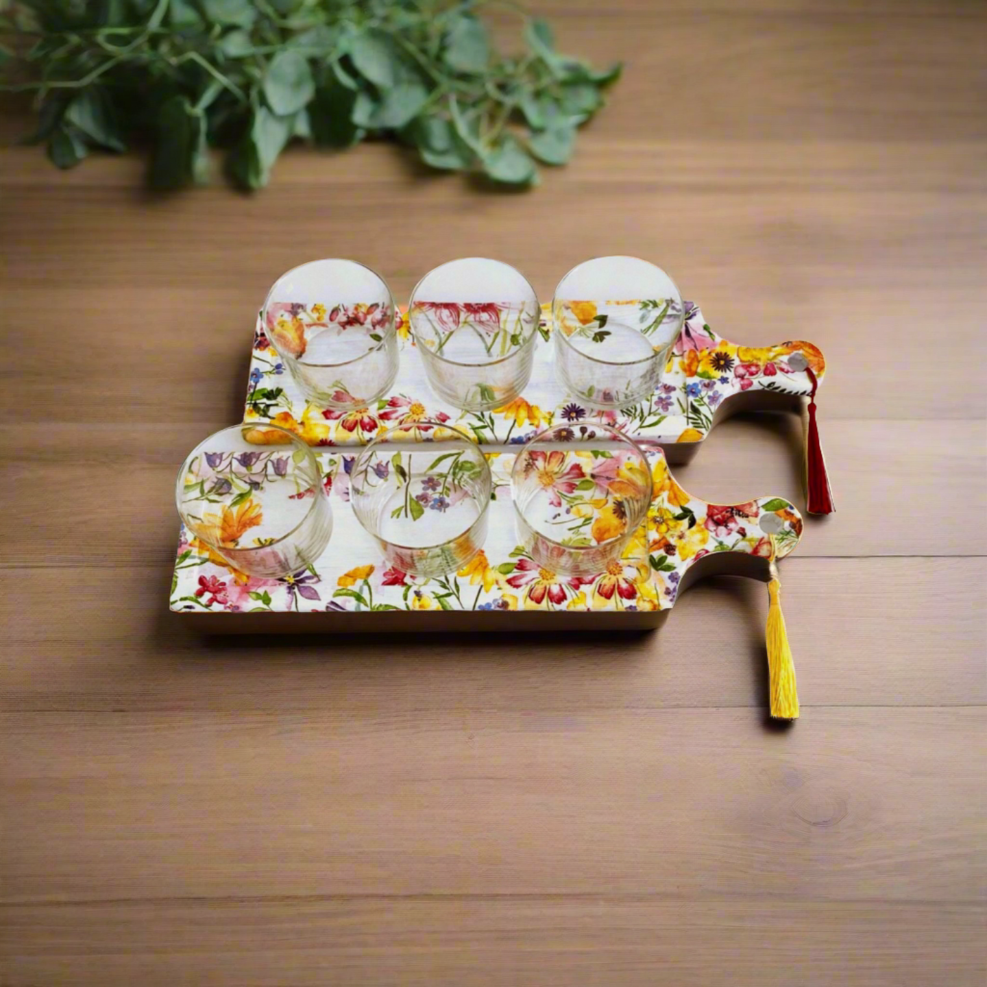 SCARLET BOUTIQUE - Découpage wooden tray with glass bowls (set)