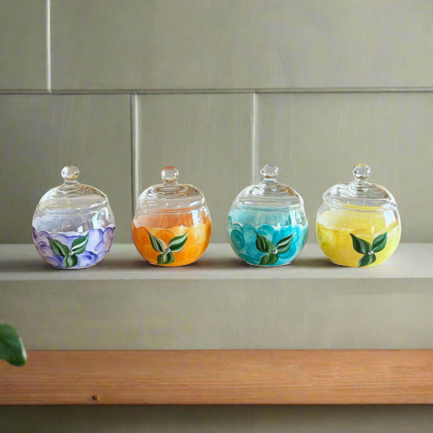 SCARLET BOUTIQUE - Hand-painted round jars with lids (per piece)