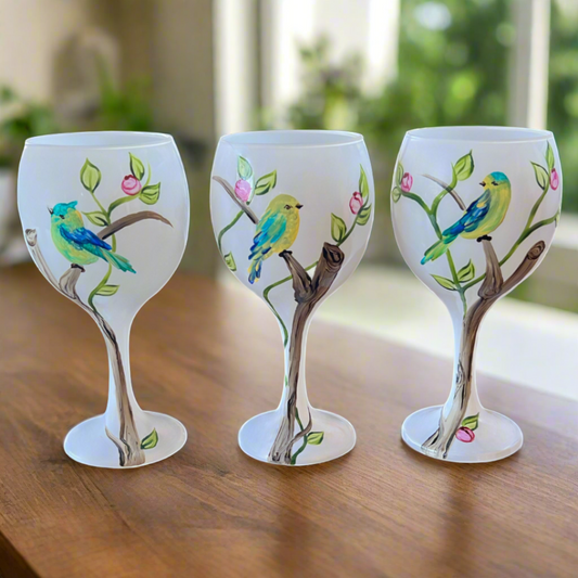 SCARLET BOUTIQUE - Hand-painted birds long stem glass (Set of 6)