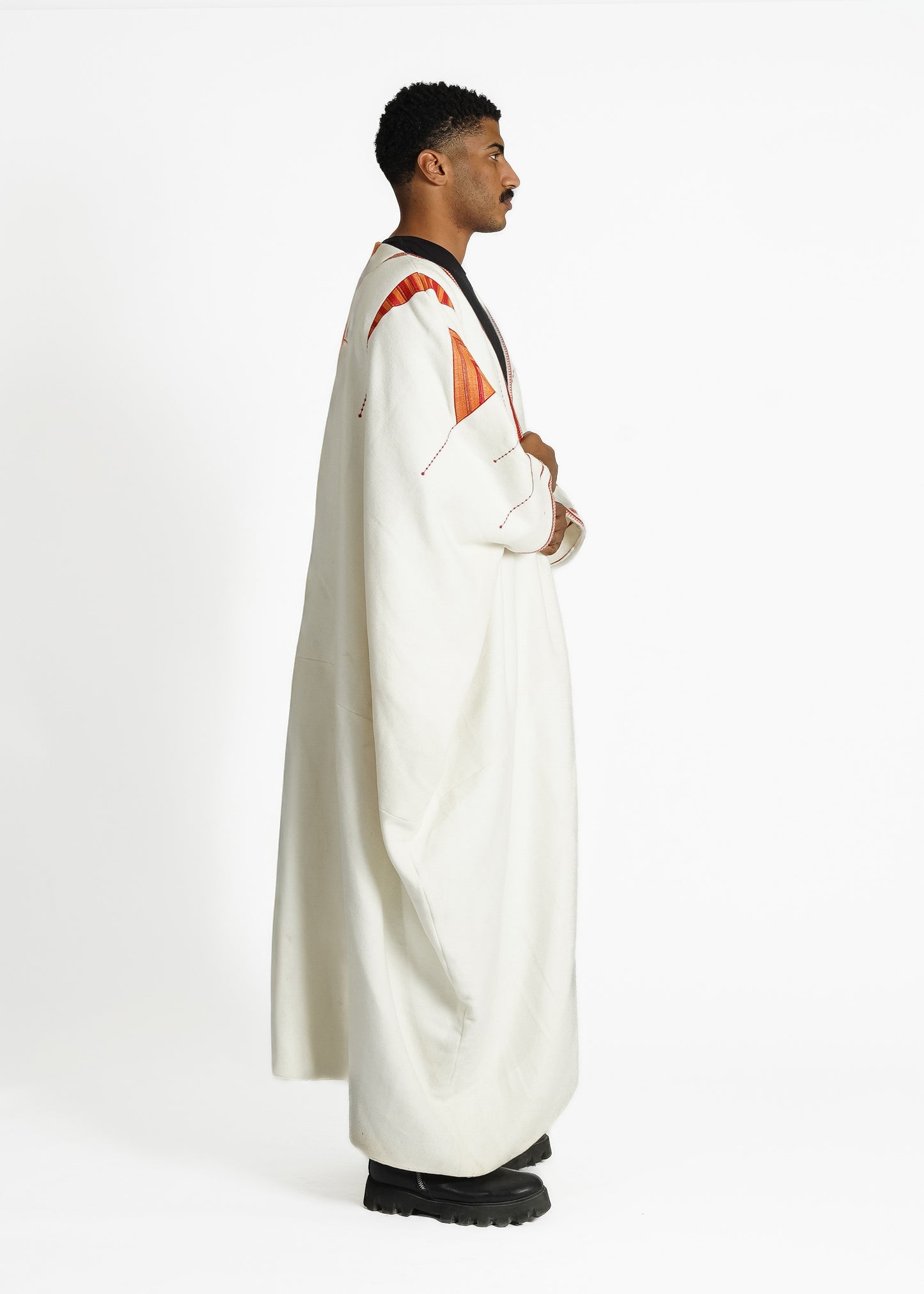 QORMUZ - JUBBAH White robe