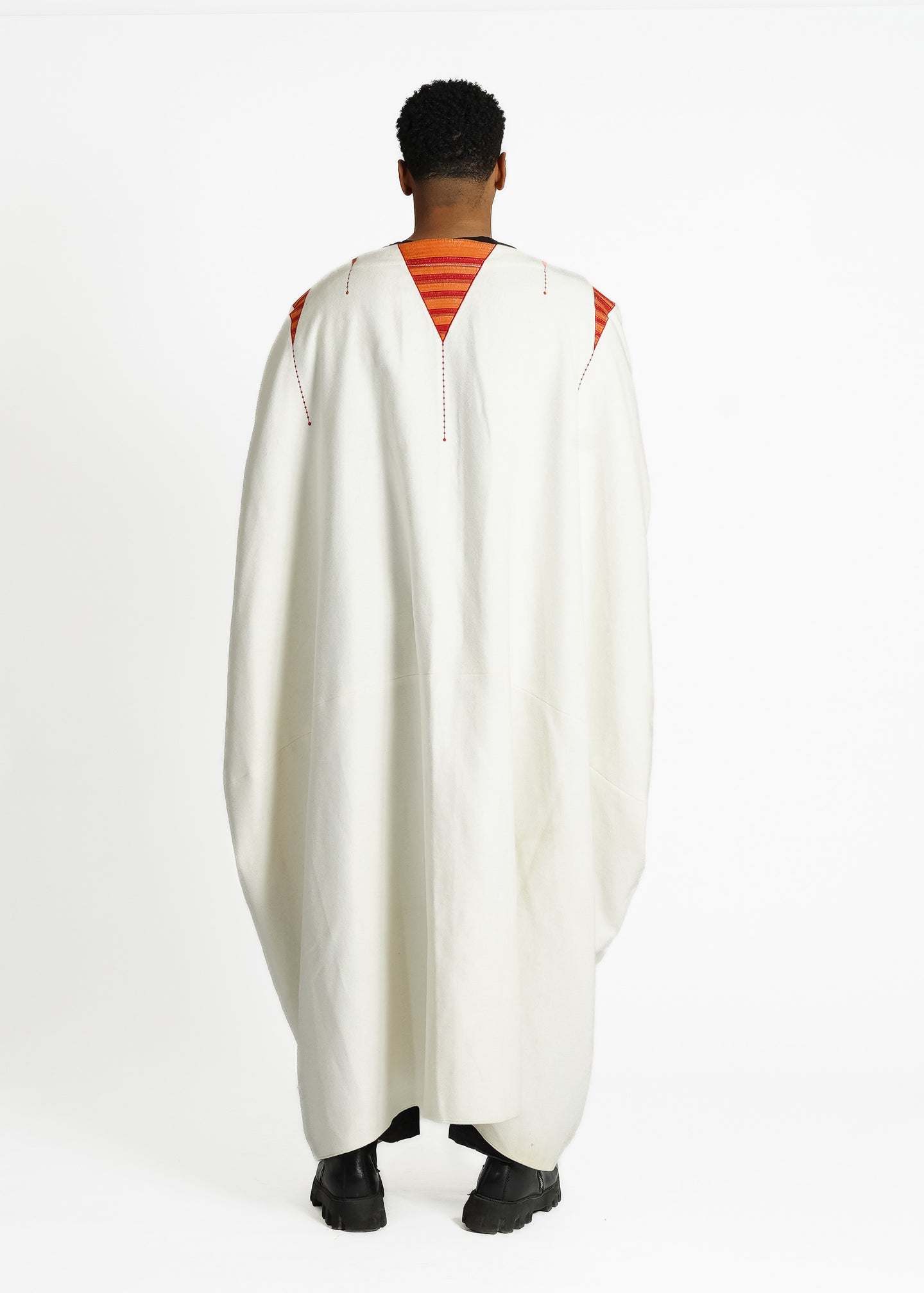 QORMUZ - JUBBAH White robe