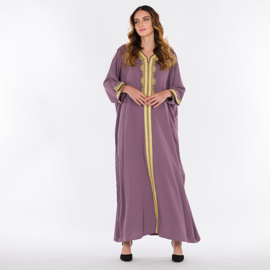 YARAKECH - Plum moroccan kaftan with gold hand-embroidery