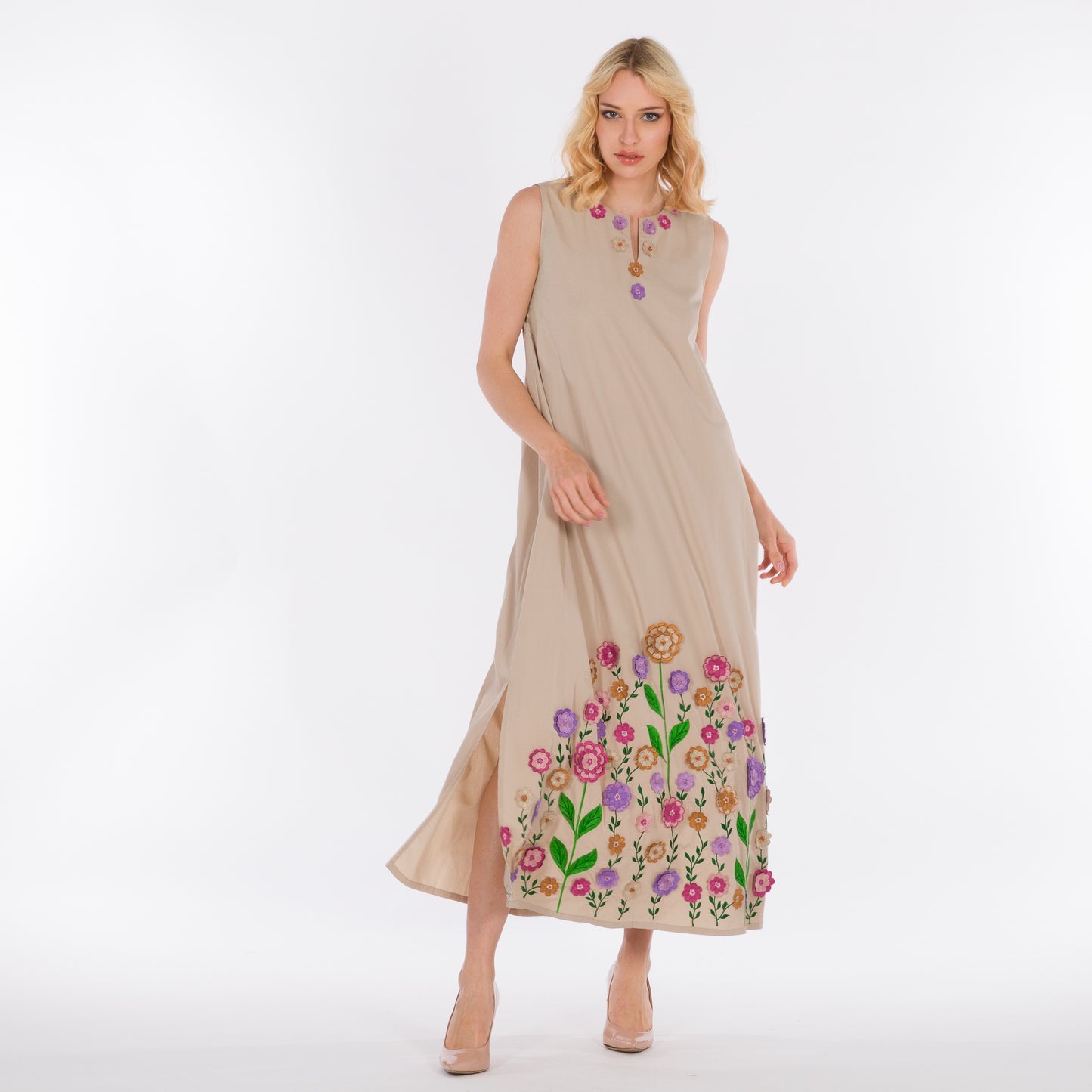 NOBLESSE - Maxi cotton floral appliqué dress.