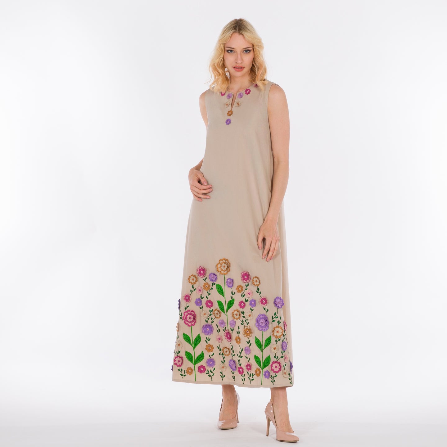 NOBLESSE - Maxi cotton floral appliqué dress.